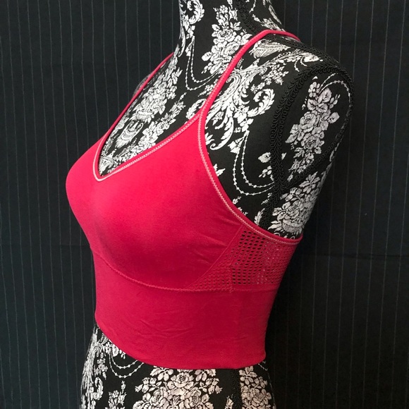 NWOT Marilyn Monroe Sport Bra w/ removable padding Rose Pink Size Medium - Picture 3 of 6